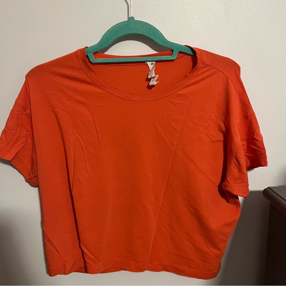 Cates tee Coral